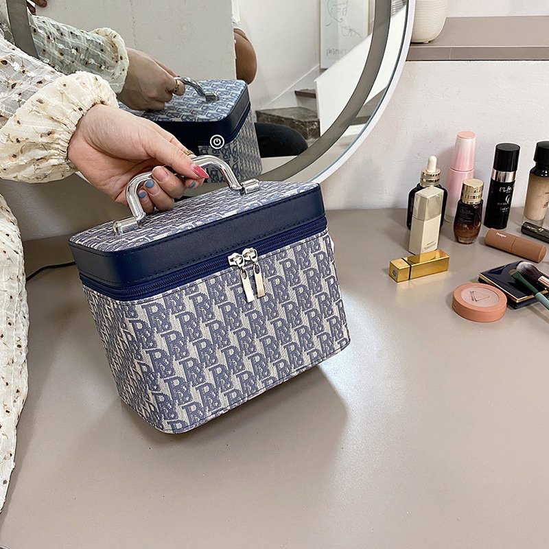 Cosmetic Storage Box Home Size Travel Toiletry Bag - Image 5